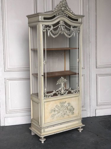 Antique French Vitrine Cabinet Bei Pamono Kaufen