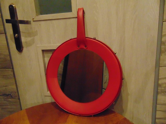 Vintage Red Round Mirror For At Pamono Vintage Red Round Mirror For At Pamono, Red Round Mirror