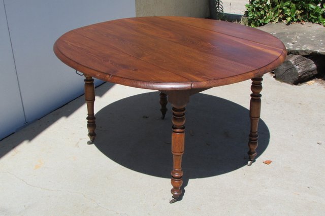 Antique Round Drop Leaf Oak Dining Table 1900s For Sale At Pamono