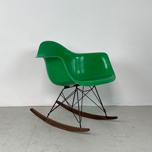 Mid Century Rar Rocking Chair By Charles Ray Eames For Herman Miller 1950s For Sale At Pamono