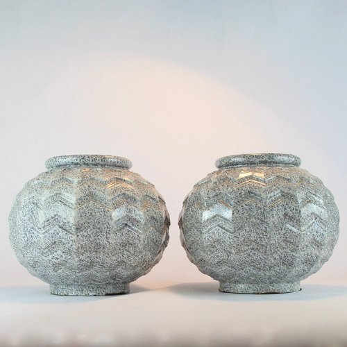 Art Deco Emaillierte Eisenvasen, 1930er, 2er Set bei Pamono kaufen