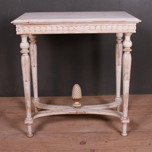 antique lamp tables
