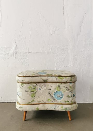 boudoir stool
