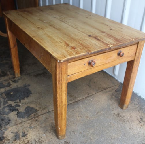 Small Antique Country Pine Rectangle Side Table With Drawer 1900s For Sale At Pamono
