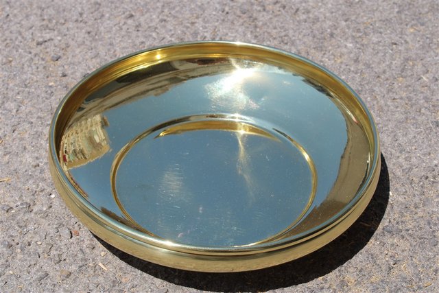 Goldene italienische Schale aus Messing, 1950er bei Pamono kaufen