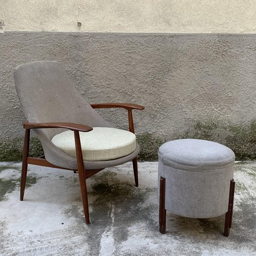 Italian Armchair Small Ottoman By Fratelli Marelli For Framar 1950s Set Of 2 At Pamono Italian Armchair Small Ottoman By, Small Modern Armchair