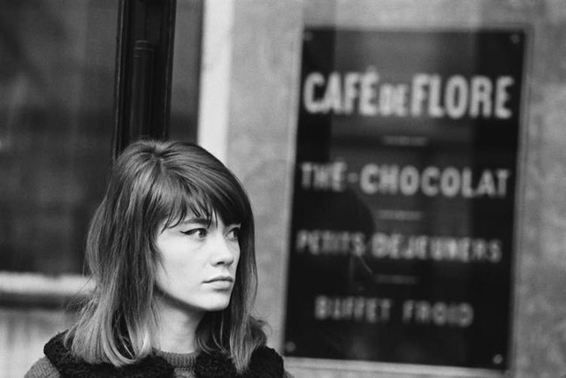 Francoise Hardy At Cafe Flore Archival Pigment Print Framed In White By Giancarlo Botti Bei Pamono Kaufen