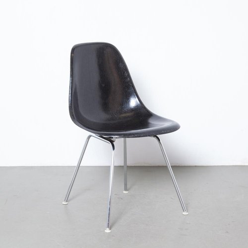Ray Eames For Herman Miller 1950s, Eames Chair Fiberglass Vs Plastic