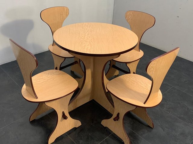 Wood Kitchen Table And Chairs Near Me / Painting Kitchen Tables