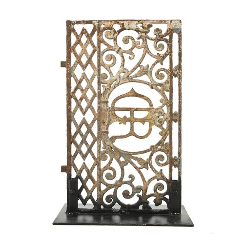 Cast Iron Balustrade on Iron Base for sale at Pamono