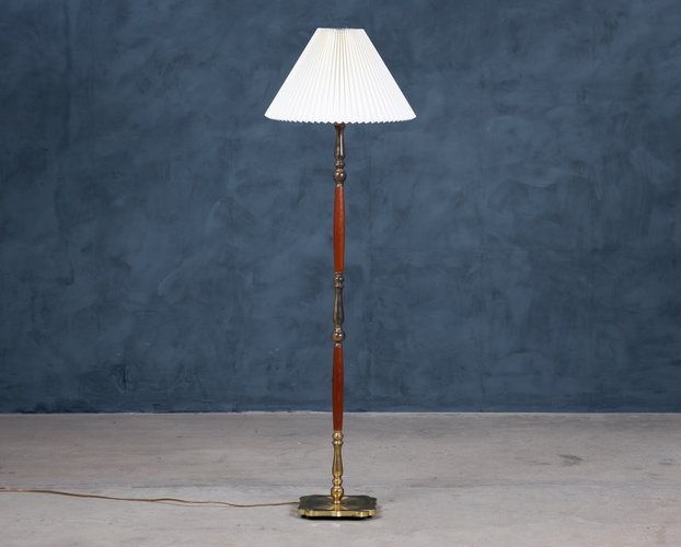 Brass Floor Lamp 1960s For At Pamono, Mid Century Brass Floor Lamp Table
