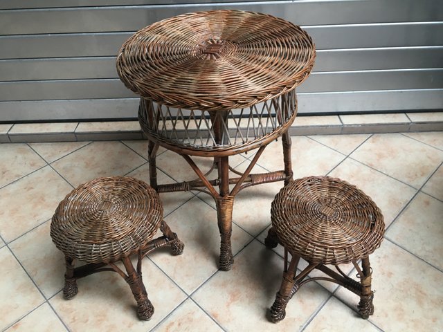 Table and 2 Wicker Stools 1960s Set of 3 for sale at Pamono