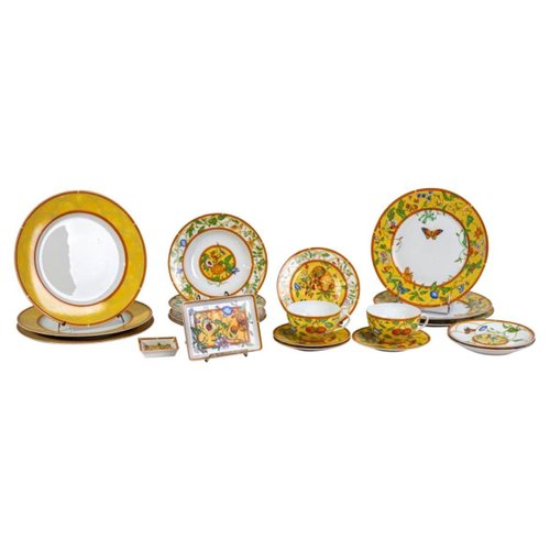 Model La Siesta Porcelain Service from Hermes, Set of 21 for sale