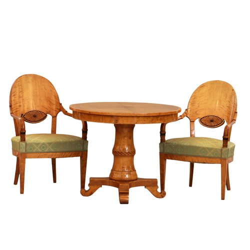 Coffee Table Chair : Round Coffee Table With Stylish Chair Sr Furniture / There is one large coffee table that has a pinewood top on it, and four sectionals that go beneath it with a leather top.