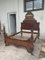 Antiker viktorianischer Stuhl aus geschnitztem Nussholz mit hoher Rückenlehne 2
