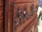 20. Spanische Kommode aus geschnitztem Holz mit Marmorplatte und vier Schubladen 10