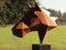 Deutsche Polygon Skulptur aus Stahl, Pferd auf Sockel aus oxidierter Eiche, 21. Jahrhundert 3