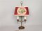 Lampada da tavolo Regency vintage in ottone e satinato rosso, anni '40, Immagine 1