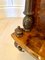 Armario esquinero victoriano antiguo grande de nogal con incrustaciones, Imagen 10