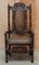 Geschnitzte jakobinische Thron Esszimmerstühle mit handbemalten & geprägten Ledersitzen, 8er Set 18