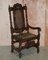 Geschnitzte jakobinische Thron Esszimmerstühle mit handbemalten & geprägten Ledersitzen, 8er Set 17