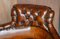 Sofá Chesterfield victoriano antiguo de cuero marrón, Imagen 5