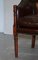 Club chair vintage in pelle marrone con borchie, Immagine 9