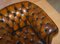 Butaca Club Art Déco de cuero marrón teñido a mano y con botones, Imagen 12