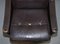 Fauteuil et Repose-Pieds Chesterfield Mid-Century en Cuir Marron, Set de 2 5