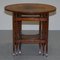 Tables Gigognes Victoriennes en Noyer, Set de 3 9