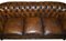 Sofá Chesterfield Club inglés de cuero marrón teñido a mano, años 50, Imagen 8