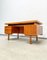 Großer minimalistischer Schreibtisch aus Nussholz, 1960er 7