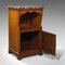 Antiker viktorianischer englischer Nachttisch aus Nussholz von Gillow & Co, 2