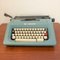 Máquina de escribir Studio 46 vintage con teclado español de Olivetti, Imagen 1