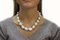 Collana artigianale con perla barocca, rubini e chiusura in oro, Immagine 3