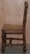 Handgeschnitzte Gothic Revival Esszimmerstühle aus Nussholz, 1840er, 8er Set 14