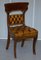 Restaurierte Chesterfield Esszimmerstühle aus Nussholz & braunem Leder, 4er Set 20