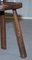 Silla de ordeño francesa de madera de castaño tallada a mano, década de 1760, Imagen 10