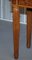 Mesas consola de madera nudosa de nogal de David Linley, 1993. Juego de 2, Imagen 9