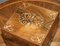 Caja de licor victoriana de palisandro con decantadores de vidrio de arándano, Imagen 7