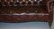 Viktorianisches Serpentine Handgefärbtes Whiskey Brown Leder Chesterfield Sofa 13