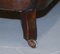 Viktorianisches Serpentine Handgefärbtes Whiskey Brown Leder Chesterfield Sofa 17