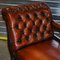 Chaise longue o sofá cama Chesterfield victoriano de cuero marrón, Imagen 2