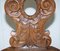 Italienischer Handgeschnitzter Eichenholz Flur Stuhl mit Verziertem Holz und Floraler Rückenlehne 7