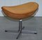 Swan Armchair & Egg Footstool in Brown Suede Leather from Fritz Hansen, 1976, Set of 2, Image 16