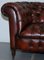 Kleines viktorianisches Chesterfield Ledersofa in Whiskeybraun 13