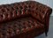 Sofá Chesterfield victoriano pequeño de cuero marrón, Imagen 9