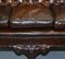 Divano Chesterfield vittoriano georgiano in pelle marrone con zampe pelose, Immagine 11