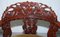 Butaca china vintage de olmo lacado en rojo con detalles de follaje pesado, Imagen 7
