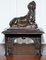 Frühe Louis XVI Französische Bronze Chenets mit Liegender Sphinx, 2er Set 19